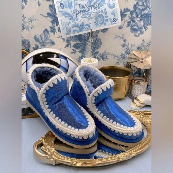 🆕 MOU 🧿 NWOT WOB Metallic Stingray Effect Blue Eskimo Ankle Boot, Sz EU 37 - Picture 1 of 13